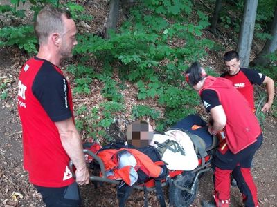 Braşov: Intervenţie a Salvamont pentru recuperarea unui turist accidentat. Salvatorii spun că tot mai multe persoane "fără cultură montană adecvată" se expun "unor situaţii periculoase"