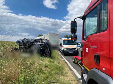 Accident cu patru victime pe DN 51A, în Teleorman - Un bărbat a murit, iar alte trei persoane, între care un copil, au ajuns la spital