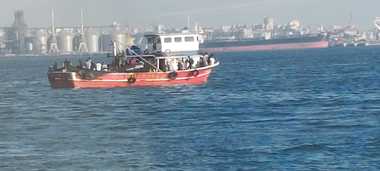 UPDATE - Operaţiune de salvare a unei nave cu migranţi, la 30 de mile est de Vama Veche/ La bord sunt peste 60 de persoane, între care şi copii/ Ambarcaţiunea, adusă în port - VIDEO