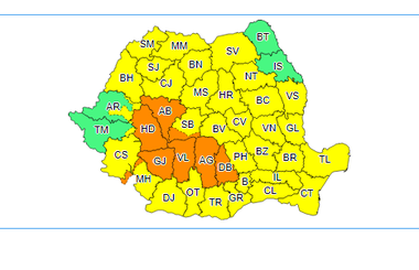 ANM actualizează avertizările meteo şi anunţă ploi abundente în cea mai mare parte a ţării. În şase judeţe, avertizarea este de tipul Cod portocaliu - HARTA
