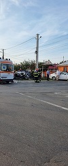 Buzău - Accident la intersecţia a două drumuri judeţene - şase persoane au fost rănite, inclusiv trei copii - FOTO
