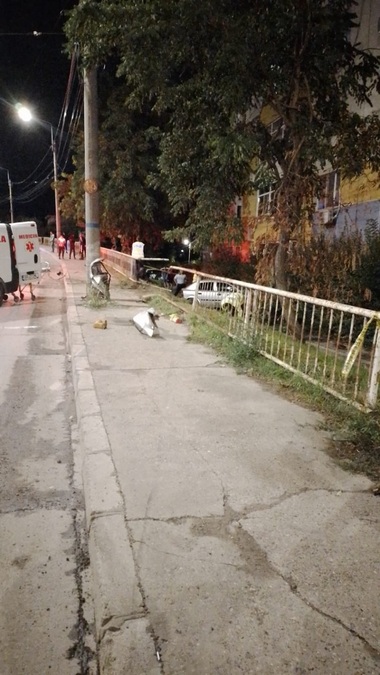 Brăila - Accident provocat de o adolescentă de 17 ani, aflată sub influenţa drogurilor, soldat cu decesul fratelui tinerei - FOTO