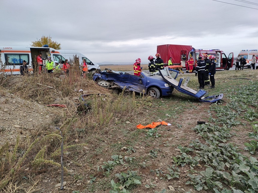 Prahova: Doi morţi şi un rănit, într-un accident produs pe DN 1, în apropiere de Ploieşti - FOTO
