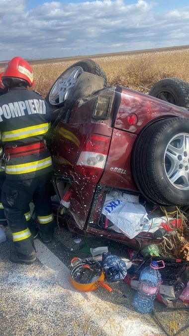 Tulcea: O persoană a murit şi alta a fost rănită, într-un accident produs pe DN 22 A / Taficul în zona localităţii Babadag, oprită