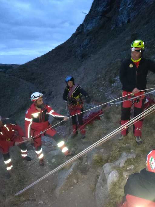 Tânără de 24 de ani, moartă în urma unui accident în Bucegi. Salvamontiştii intervin pentru recuperarea trupului neînsufleţit - VIDEO