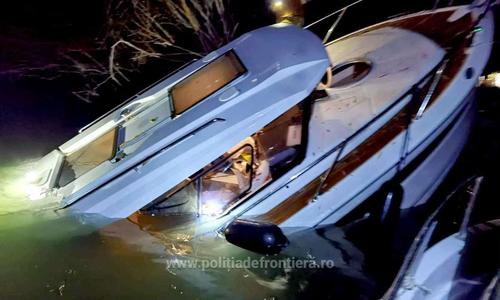 Trei persoane aflate la pescuit pe braţul Chilia, salvate de Garda de Coastă după ce barca lor a început să se scufunde - FOTO