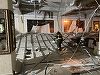 UPDATE - Tavan fals, căzut peste mese la un restaurant din Brăila/ A fost activat Planul roşu de intervenţie/ În local erau circa 60 de persoane, trei primind îngrijiri medicale - FOTO