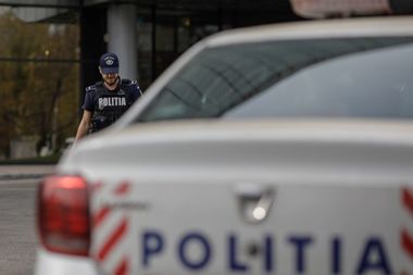 UPDATE - Alertă cu bombă la Liceul Sanitar ”Ana Aslan” din Timişoara / Peste 450 de persoane au fost evacuate / Un adolescent de 16 ani a sunat / El a făcut şi în urmă cu o zi un astfel de apel