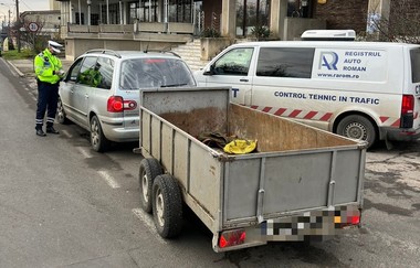Peste 5.400 de amenzi, date în urma unor controale făcute în trafic de poliţişti şi angajaţii RAR/ Au fost reţinute aproape 400 de permise de conducere