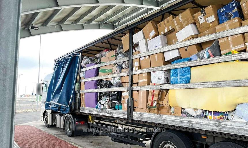 Bihor: 16 tone de îmbrăcăminte, încălţăminte, mobilier şi electrocasnice uzate, oprite la intrarea în România