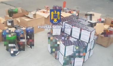 Acţiunea naţională ”Foc de artificii 2022 - 2023”: Peste 87 de tone de articole pirotehnice au fost indisponibilizate de poliţişti
