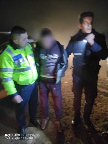 Dolj: Tânărul suspectat de uciderea unui consătean a fost prins pe un câmp