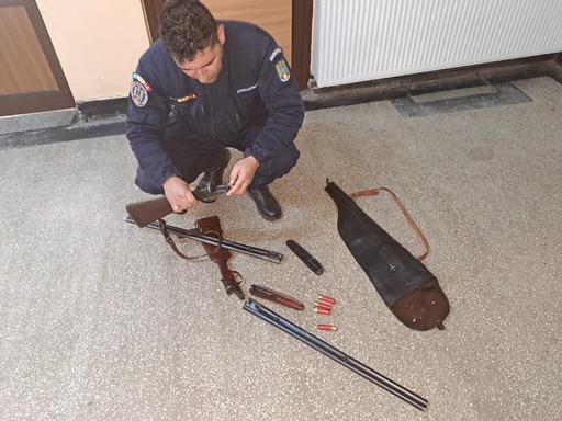 Acte de sesizare penală pe numele a doi bătrâni care au tras cu puşti de vânătoare pentru a alunga spiritele, în cadrul unei tradiţii Bobotează, într-un sat din Bacău
