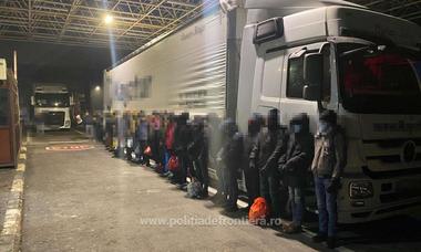 Peste 150 de cetăţeni străini depistaţi în ultimele 48 de ore de poliţiştii de frontieră la frontierele naţionale / Cele mai multe situaţii, înregistrate la Punctul de Trecere a Frontierei Nădlac II
