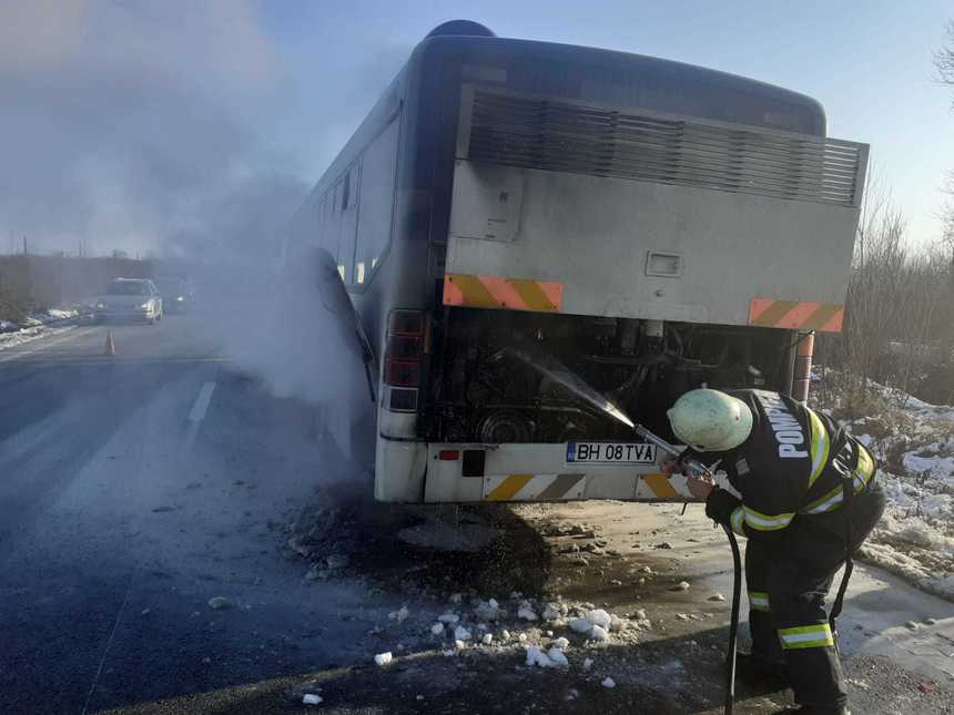 Bihor: Incendiu la un autobuz care transporta 20 de elevi