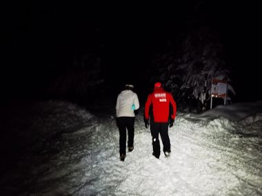 Turistă din Elveţia, rătăcită în Munţii Bucegi / Femeia a umblat ore în şir prin zăpada până la genunchi înainte de a fi găsită de salvamontişti - FOTO /  VIDEO

