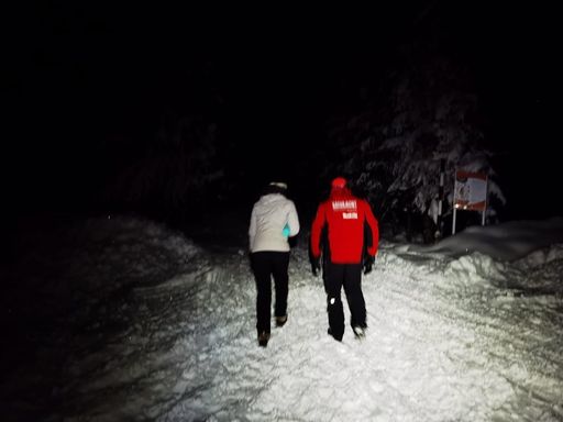 Turistă din Elveţia, rătăcită în Munţii Bucegi / Femeia a umblat ore în şir prin zăpada până la genunchi înainte de a fi găsită de salvamontişti - FOTO /  VIDEO

