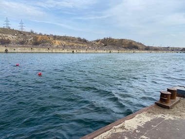 O barjă încărcată cu 1100 de tone de nisip s-a scufundat pe canalul Poarta Albă – Midia Năvodari/ Nu există urme de poluare şi nici nu a fost afectat traficul în zonă 
