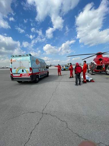 Fetiţă din România accidentată pe o pârtie de schi din Bulgaria, salvată cu ajutorul unui elicopter SMURD