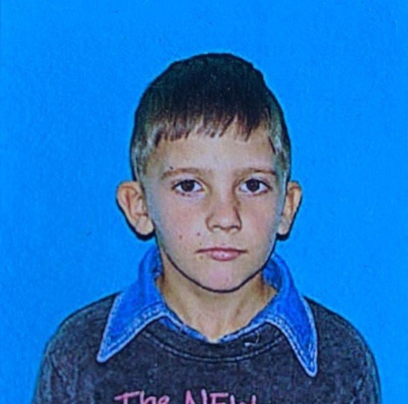 UPDATE - Bacău: Copil de 11 ani plecat de acasă duminică, dat dispărut. Poliţiştii cer persoanelor care îl văd să anunţe autorităţile/ Băiatul a fost găsit