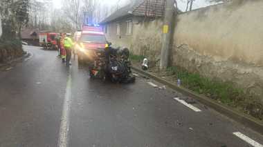 ATV răsturnat în judeţul Braşov / O tânără de 20 de ani a murit / Un tânăr de 19 ani, intubat şi ventilat mecanic, transportat la spital

