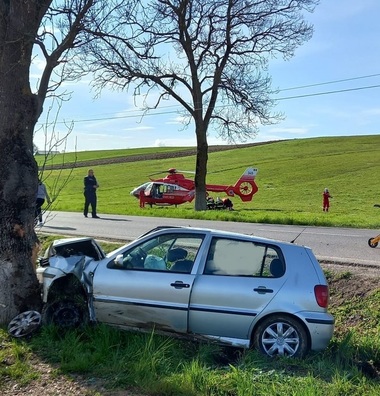 Bihor: Trei persoane, între care o fetiţă de şapte ani, transportate la spital în urma unui accident rutier produs pe DN 1