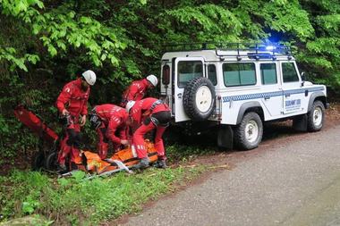 UPDATE - Gorj: Salvamontiştii au intervenit pentru a ajuta o persoană epuizată / Victima, transportată la spital