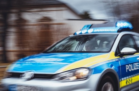Accident în Capitală – O autospecială a Poliţiei Dâmboviţa s-a ciocnit cu o maşină / Patru persoane au fost rănite, între care doi poliţişti

