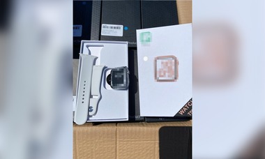 Constanţa: 350 de ceasuri inteligente, susceptibile a fi contrafăcute, găsite într-un container în port/ Marfa valorează aproape 1,3 milioane de lei