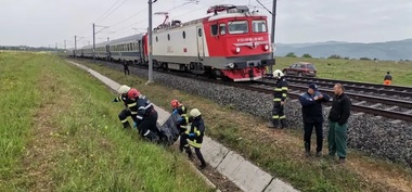 Alba: Tânără de 17 ani, lovită mortal de tren