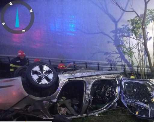 Mehedinţi: Trei tineri cu vârste cuprinse între 18 şi 22 de ani, morţi într-un accident rutier