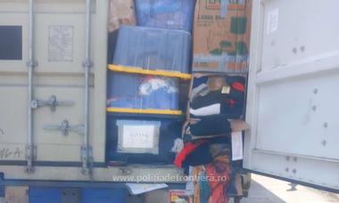 Mai multe transporturi cu aproximativ 200 tone deşeuri, oprite la intrarea în ţară în ultimele zile
