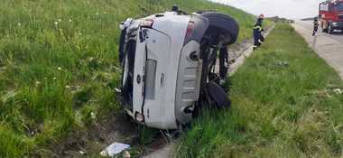 Trei răniţi, după ce un autoturism a ieşit în decor, pe autostrada A 3, între Turda şi Gilău. Printre victime se află şi un copil
