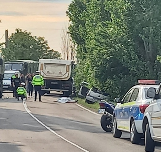 UPDATE - Trafic blocat pe DN 1 A – centura de est a Ploieştiului în urma unui accident în care un om a  murit  / Traficul a fost reluat - FOTO
