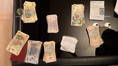 Percheziţii în judeţele Timiş şi Arad, fiind vizate două saloane de masaj erotic, unde era practicată prostituţia şi erau distribuite substanţe susceptibile a avea efecte psihoactive