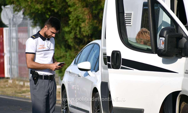 Poliţia de Frontieră - 80 de mijloace de transport aflate în atenţia autorităţilor din ţară şi străinătate, descoperite la frontieră în primele patru luni din 2023, cele mai multe la frontiera cu Ungaria