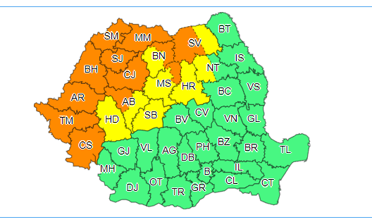 
Cod portocaliu de instabilitate atmosferică, în 12 judeţe – Cantităţile de apă pot ajunge la 50 de litri pe metru pătrat / Cod galben până sâmbătă dimineaţă