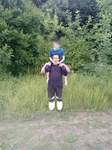 Olt: Un băiat de 11 ani, dispărut de la locuinţa bunicilor, găsit teafăr într-o pădure, la zece kilometri de casă - FOTO

