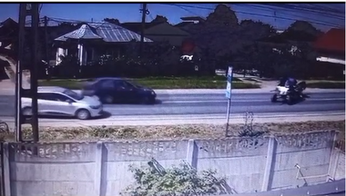 Argeş: Trei răniţi, după ce o căruţă a fost lovită în plin de un autoturism. Printre victime se numără doi copii - FOTO, VIDEO
