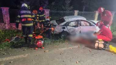 Suceava: Un bărbat a murit după ce o maşină a ieşit de pe şosea