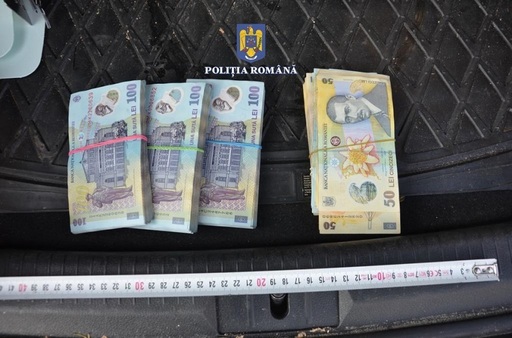 Om de afaceri din judeţul Gorj, cu activităţi în domeniul construcţiilor, reţinut pentru evaziune fiscală. Anchetatorii au indisponibilizat sume mari de bani şi zeci de terenuri care aparţin suspectului
