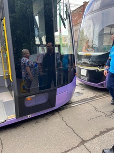 Timişoara: Accident între două tramvaie Bozankaya/ Nimeni nu a fost rănit - FOTO
