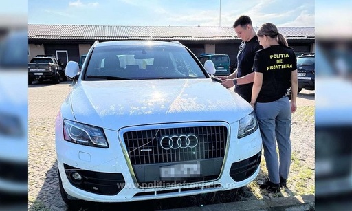 Un autoturism de 16.000 de euro şi un microbuz de 4.000 de euro, căutate în Elveţia şi în Belgia, depistate la frontiera de vest a României/ Şoferii sunt cercetaţi pentru tăinuire
