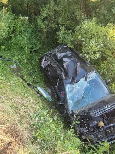Şase persoane, între care patru copii, transportate la spital după ce două autoturisme s-au ciocnit, în apropiere de limita judeţului Mureş cu Harghita - FOTO
