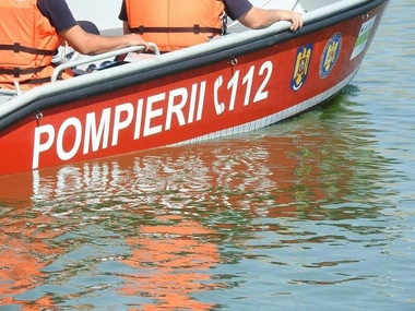 UPDATE - Olt: A doua zi de căutare a doi copii de 12 şi 13 ani, posibil înecaţi în apele râului Olt. La operaţiuni participă salvatori şi scafandri de la trei Inspectorate pentru Situaţii de Urgenţă / Copiii au fost găsiţi decedaţi - FOTO
