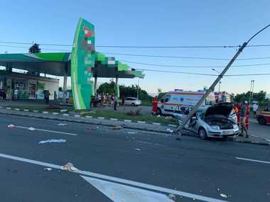 Braşov: Un mort şi doi răniţi, într-un accident produs la ieşirea din Codlea spre Ghimbav
