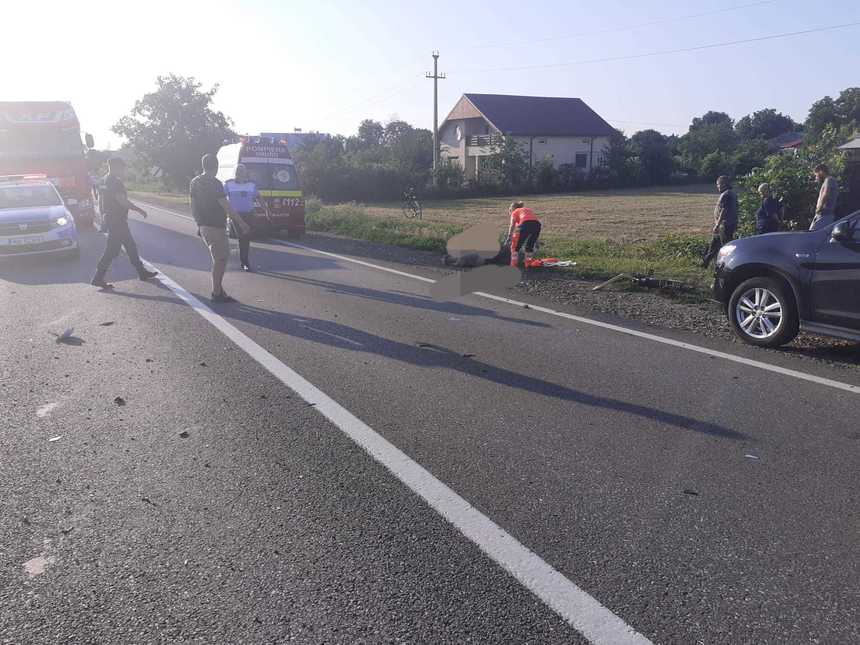 UPDATE - Accident extrem de grav în judeţul Neamţ. Trei persoane şi-au pierdut viaţa, după ce o motocicletă a lovit un biciclist