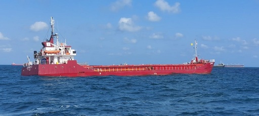 UPDATE - Navă tip general cargo în pericol de scufundare. Agenţia Română de Salvare a Vieţii Omeneşti pe Mare intervine cu două nave, Phoenix şi BRIZO/ Nava Jetmax 2 ar urma să fie remorcată în rada interioară a Portului Constanţa - FOTO
