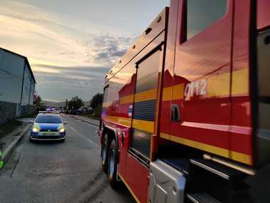 Cluj-Napoca: Scurgeri de oxigen dintr-un recipient de circa 10.000 de litri, la o firmă care încarcă butelii de oxigen/ Accesul, restricţionat de pompieri