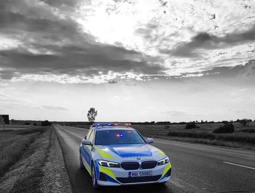 Alba: Cadavrul unui bărbat care a dispărut de vineri, găsit pe un teren viran / Poliţiştii încearcă să stabilească ce s-a întâmplat